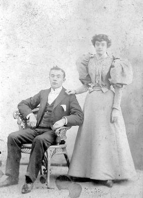 Photo of John Francis and Elizabeth O'Neill Caris
