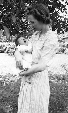 Picture of Sandra Lee Willis held by mother Dorothy C. Willis Easton, Maryland August 1941