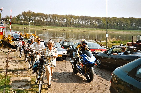 Picture of the passengers disembarking at Lottum, Limburg, Netherlands