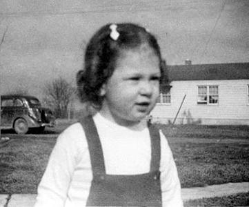Picture of Sandra Lee Willis, age 19 months, Aberdeen, Maryland February 1943