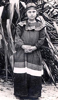Picture of Mabel Elizabeth Willis, about age 7 in Florida